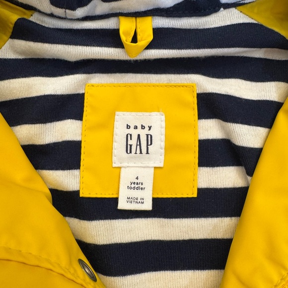 GAP Bright Yellow Kids Raincoat with Navy and White Lining - Size 4 - Picture 3 of 3